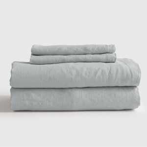 NEW Quince King European Linen Mist 4 Piece Sheet Set